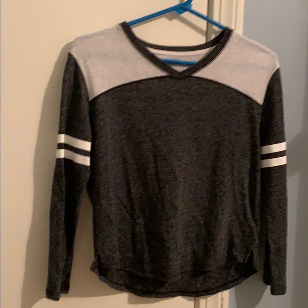 Long sleeve flowy cute T-shirt